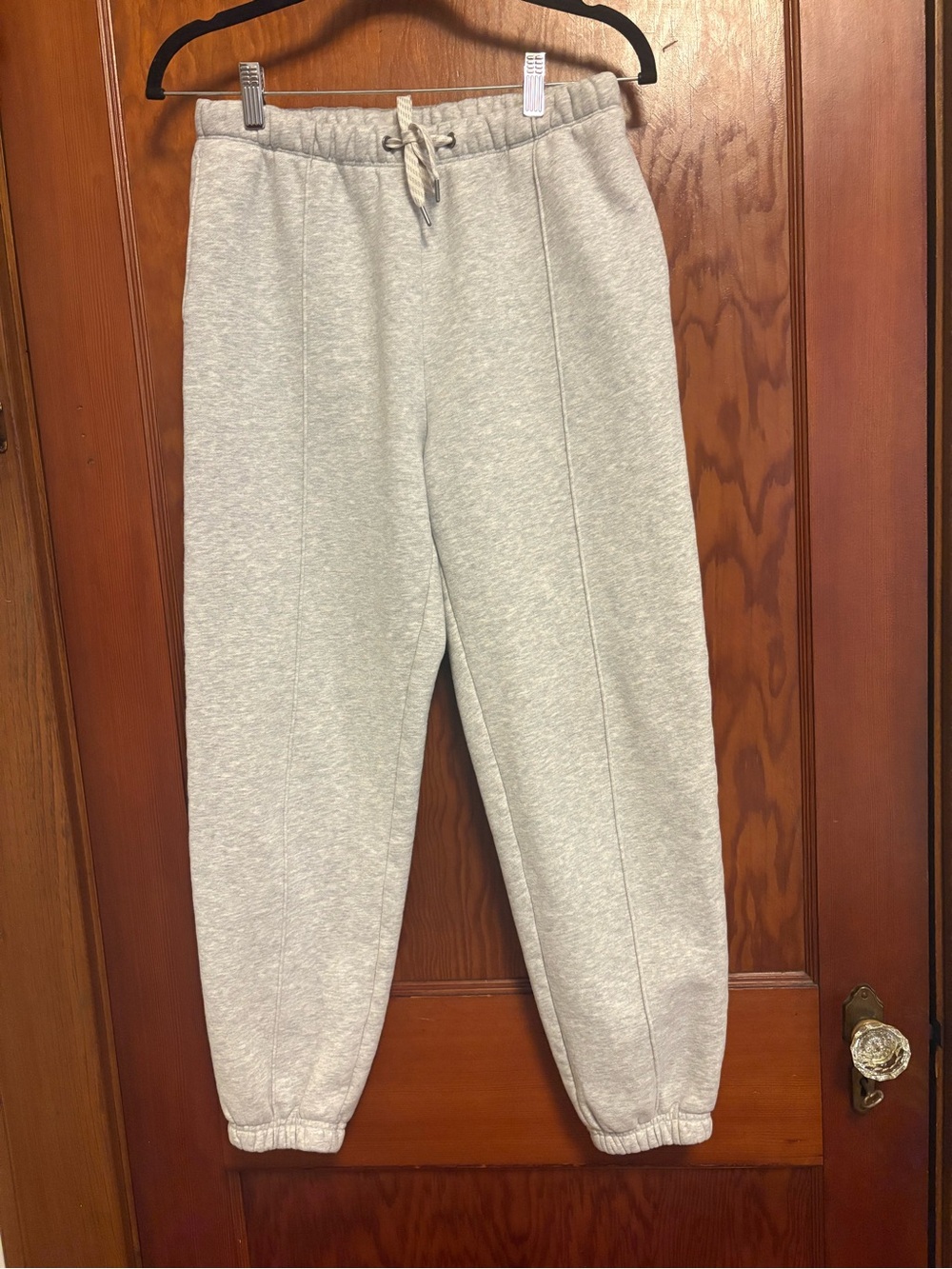 Vuori Restore jogger sweatpants, size small